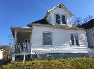 1713 Jackson St, Two Rivers, WI 54241