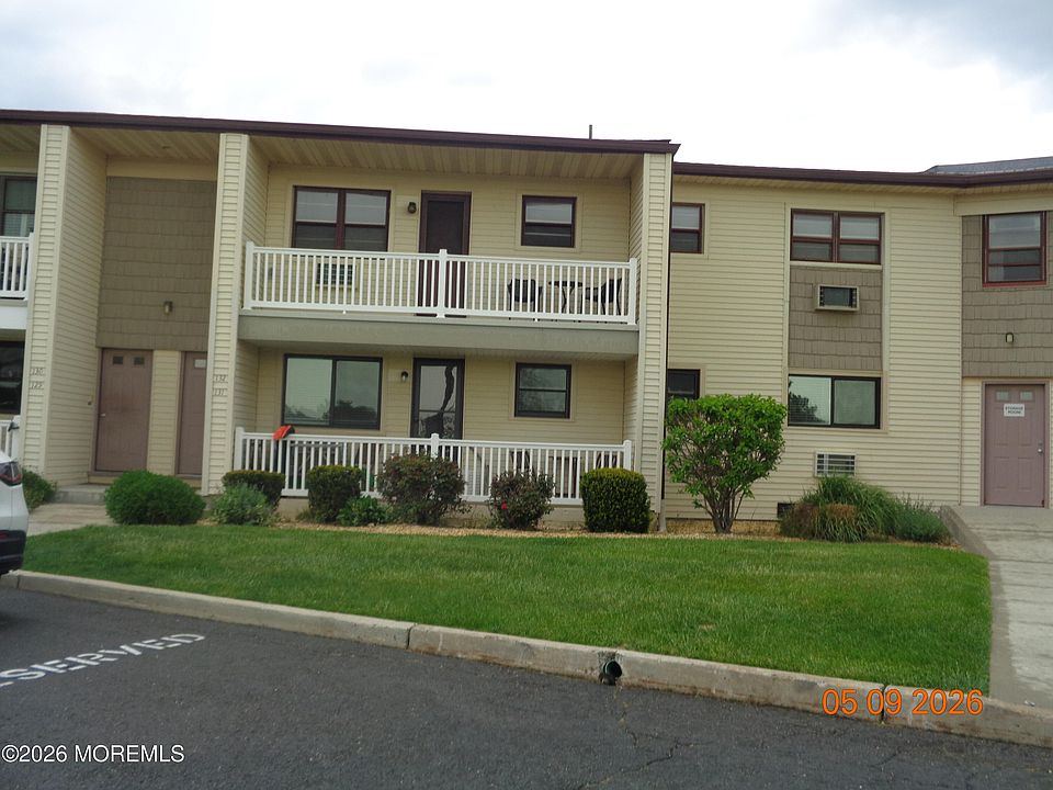 1st image of 132 Wharfside Drive