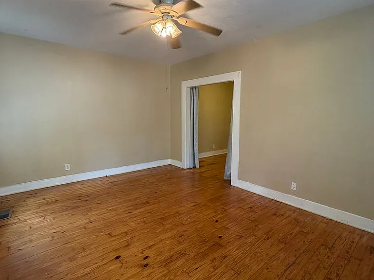 322 Oakland Avenue Duplex — Photo 14
