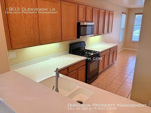 2nd image of 1903 Glenveagh Ln