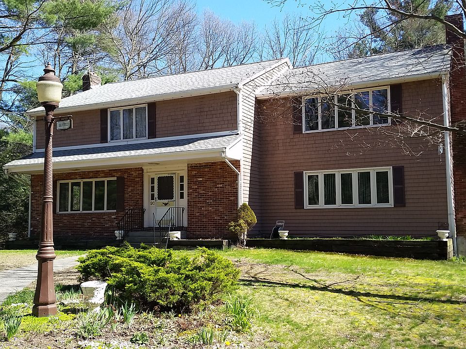 2nd image of 90 Frankland Rd