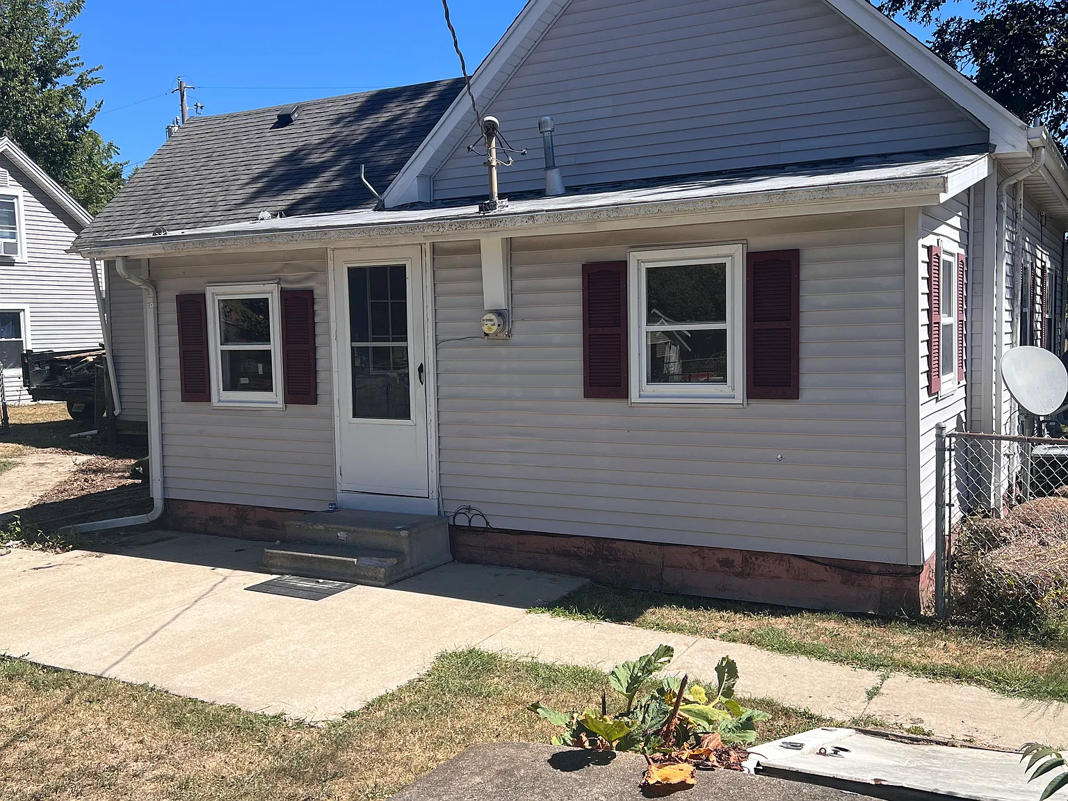 3 bed, 1244 sqft, $1,350 — Photo 3