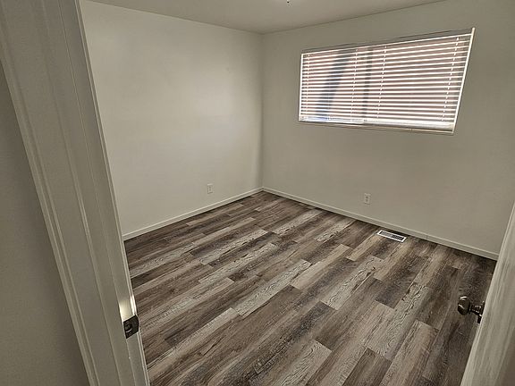 5th image of 2191 N 450 W