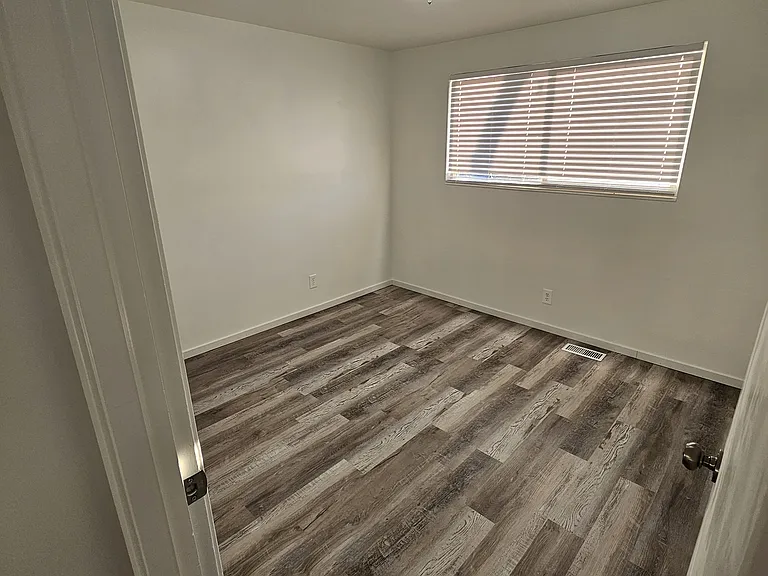 2191 N 450 W — Photo 5