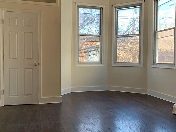 3rd image of 43 Schuyler St #1