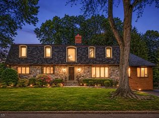 203 Harwood Pl, Paramus Boro, NJ 07652