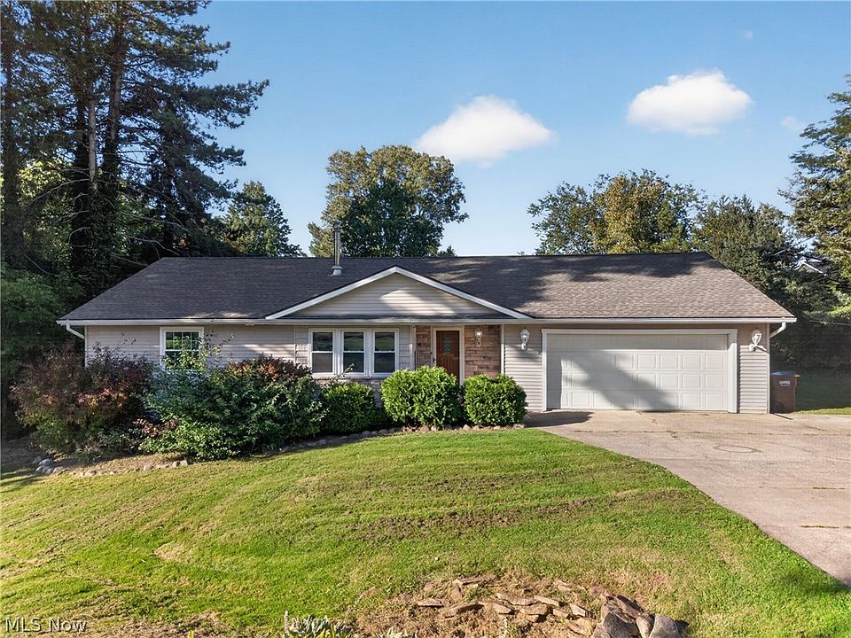 1st image of 2389 Babcock Rd