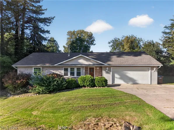 2389 Babcock Rd, Hinckley, OH 44233
