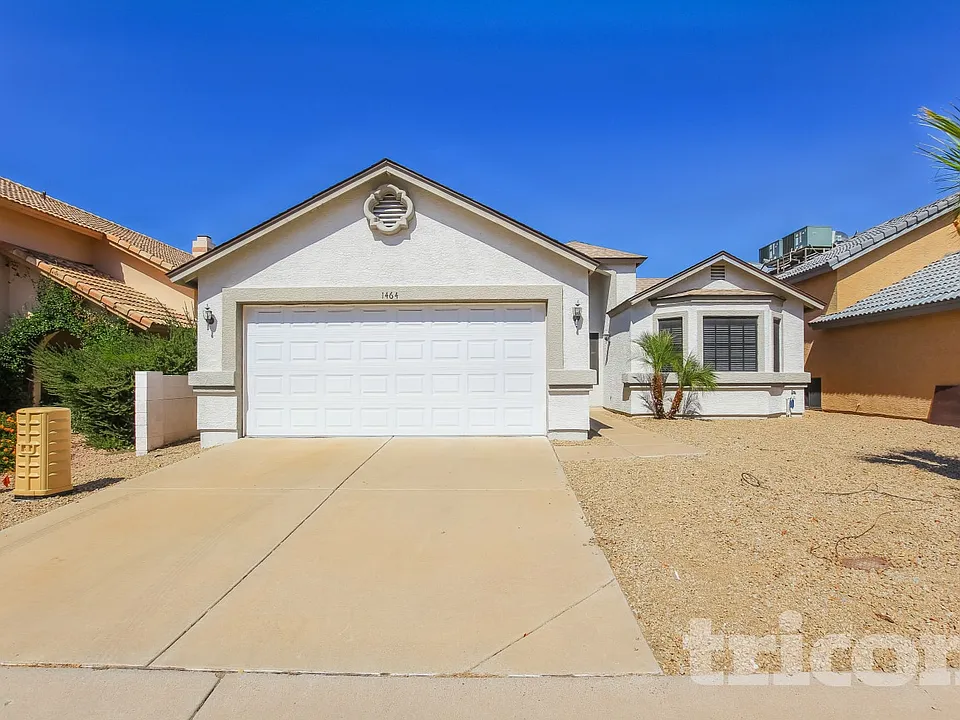 1464 E Rosemonte Dr