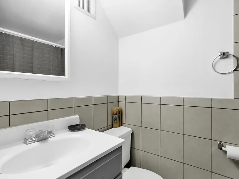 260 Quince St #1R — Photo 7