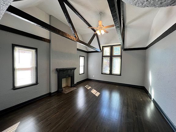 3rd image of 1566 Northwest Blvd