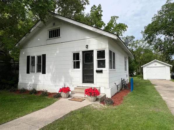 1142 Lincoln Ave, Detroit Lakes, MN 56501