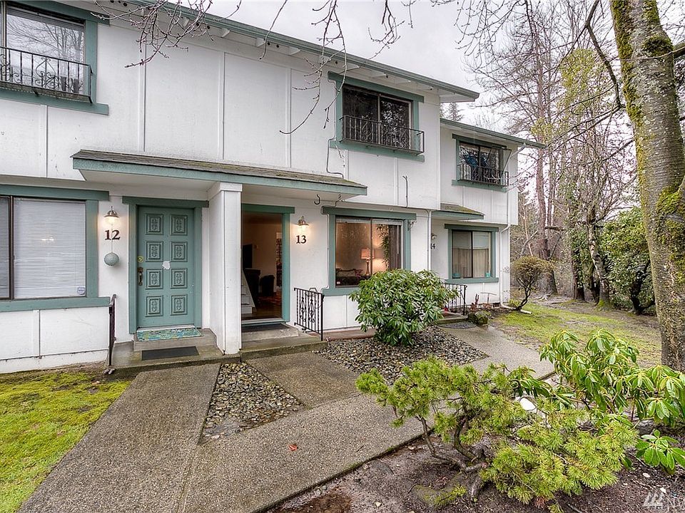 1st image of 1016 9th St SE APT 13