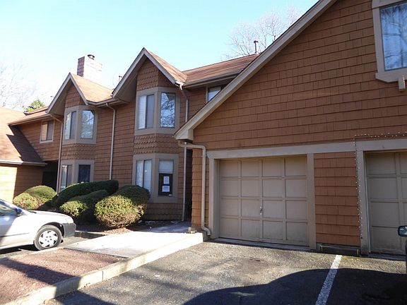 3rd image of 142 Delaware Trl