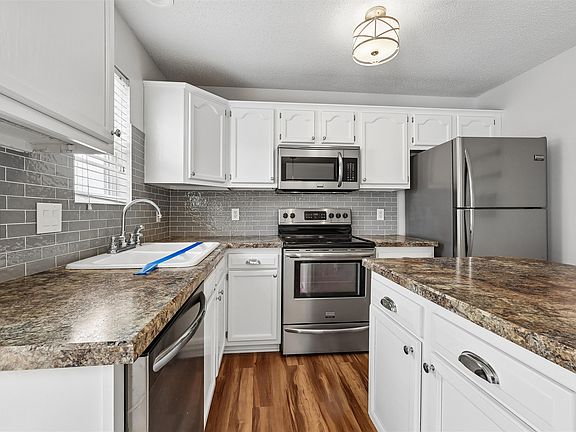5th image of 276 NW Georgetown Blvd