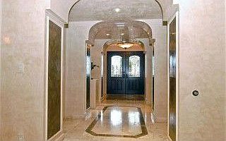 5th image of 5256 Fisher Island Dr #5256