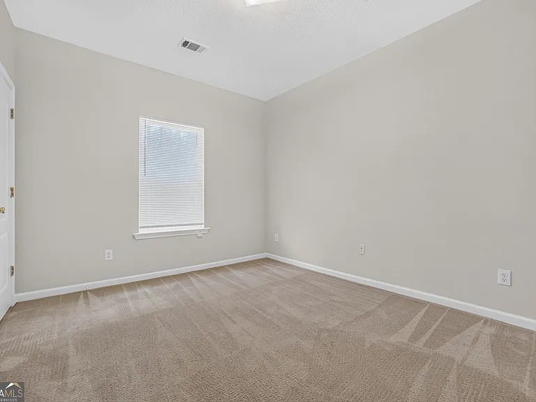 636 Oakland Hills Dr — Photo 19