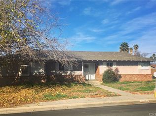 676 E Wright St, Hemet, CA 92543