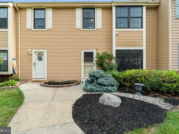 820 Kings Croft, Cherry Hill, NJ 08034