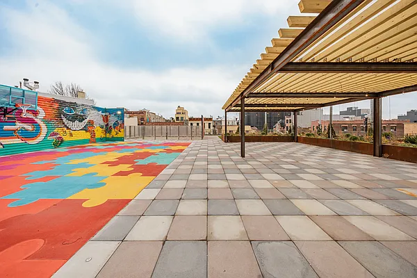 Rented by Nooklyn NYC LLC | media 18