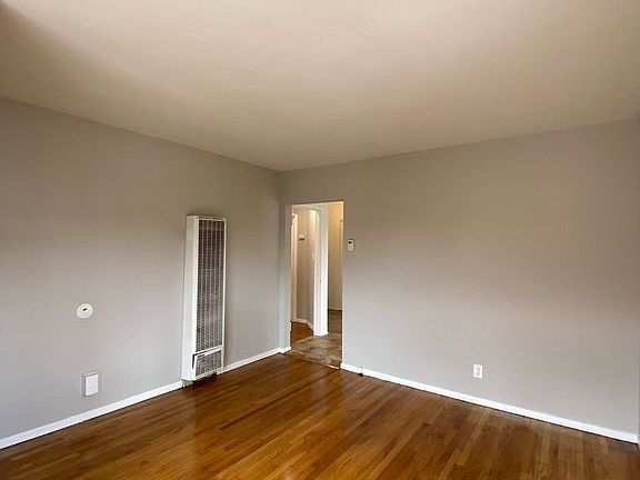 2nd image of 505 Eastmont Ave