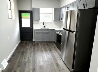 2120 S Iseminger St, Philadelphia, PA 19148