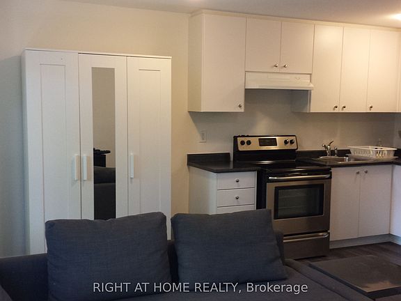 5th image of 39 Stallibrass Ln S #Basement
