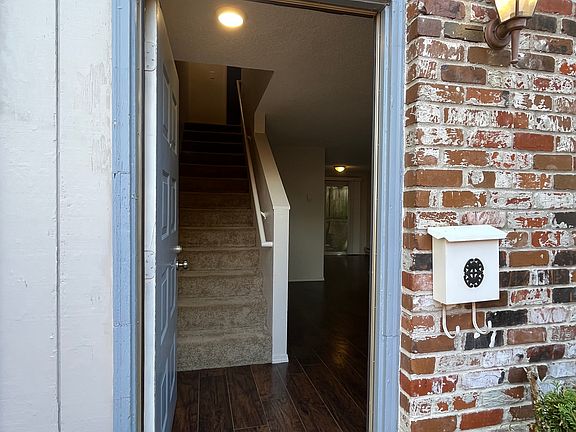 2nd image of 1824 SE Ash St #1824