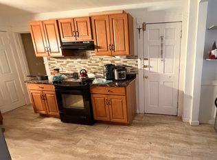 51 18th St #1, Lowell, MA 01850