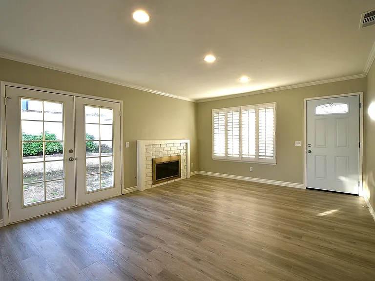 15507 Balsam Ct — Photo 1