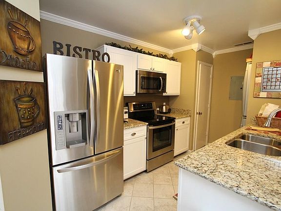 5th image of 1625 Cottenham Ln