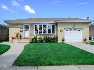 8812 Oleander Ave, Morton Grove, IL