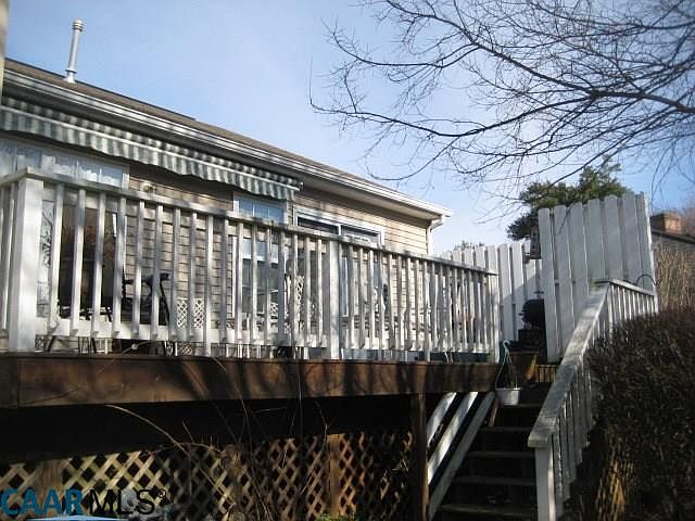 2nd image of 1400 Lilac Ct