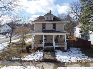 421 Olive St, Cedar Falls, IA 50613