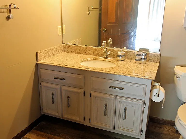 8267 Riverside Dr — Photo 6