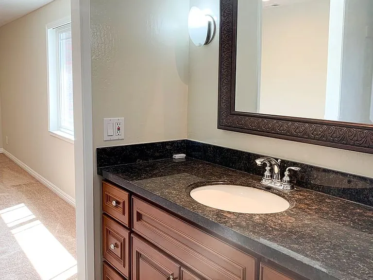 4577 Meadowhurst Ct — Photo 12