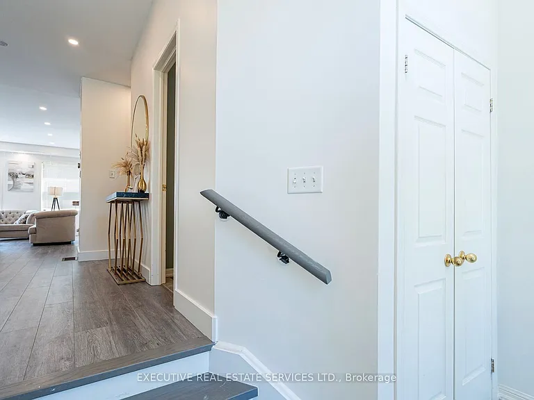25 Dreamcrest Ct — Photo 5