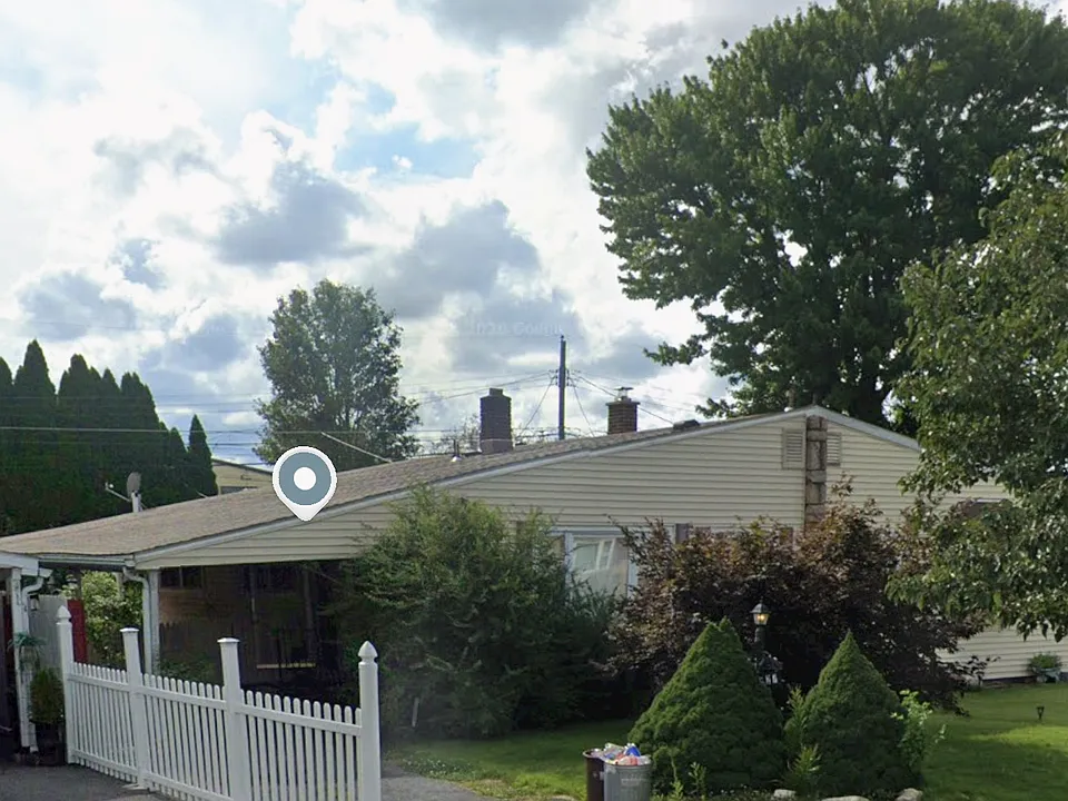 1527 Livingston St