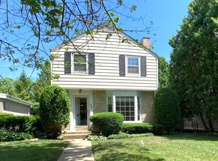 828 17th St, Wilmette, IL 60091