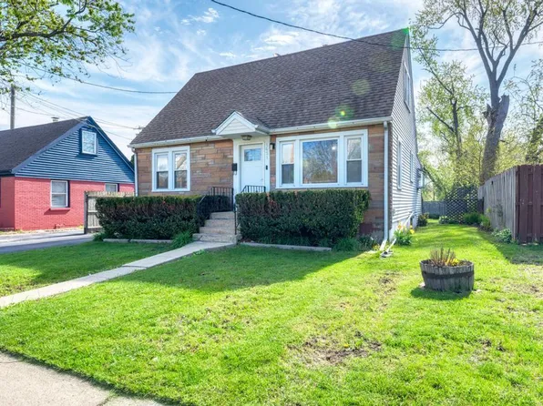 1431 N Hillside Ave, Berkeley, IL 60163