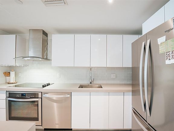4th image of 1600 NE 1st Ave APT 2714
