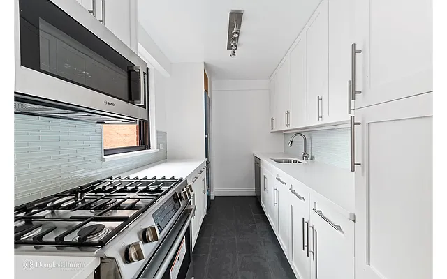 Sold by Douglas Elliman | media 12