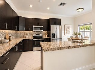 703 Willow Bend Rd #0, Fort Lauderdale, FL 33327