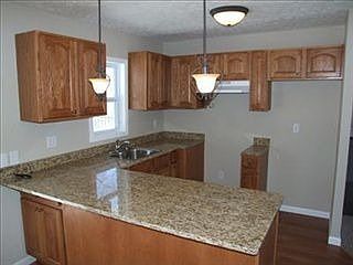 4th image of 1822 Kennedy Dr