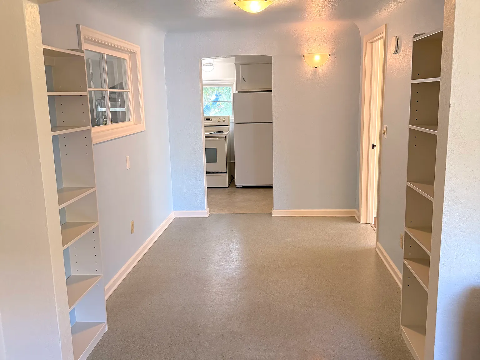 110 McClure Ln — Photo 2