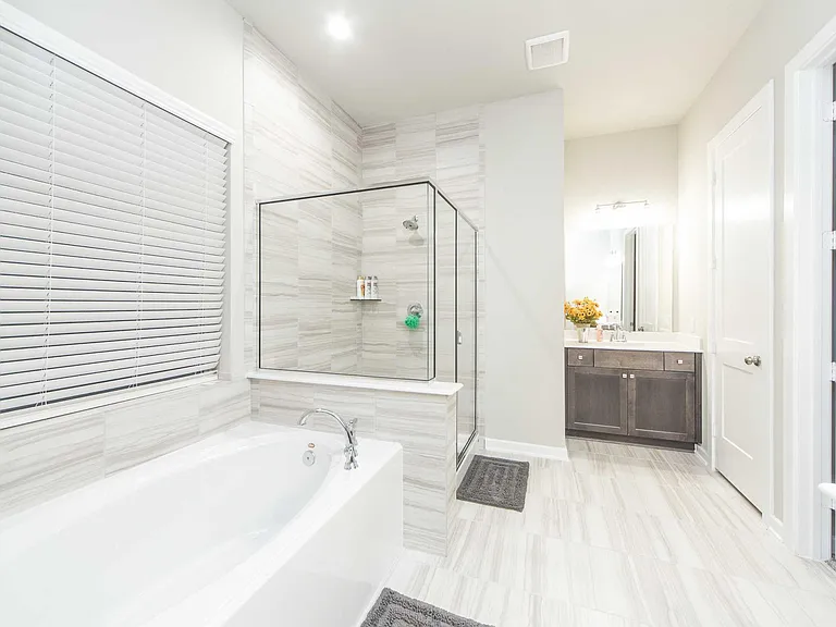 8719 Fox Trail Dr — Photo 17