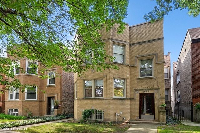 1st image of 3622 N Sacramento Ave #1