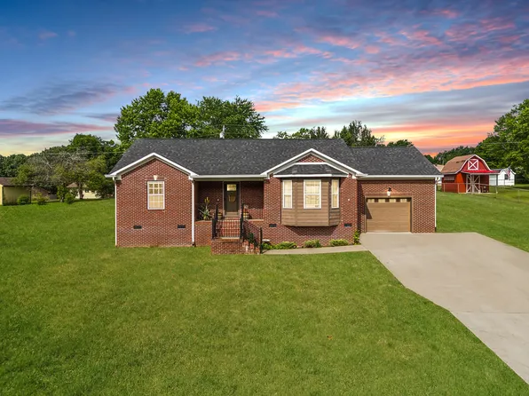 518 S Oak St, Hohenwald, TN 38462