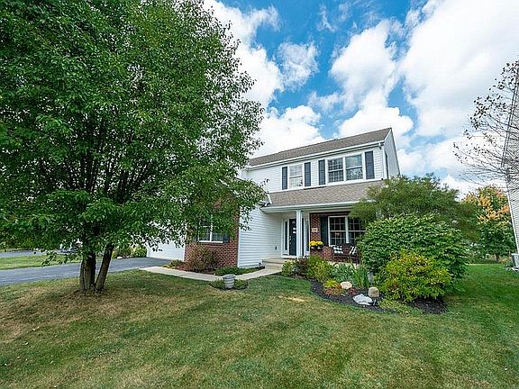 4th image of 724 Kentucky Cir