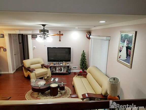 5th image of 1001 Commons And Kingswood Dr